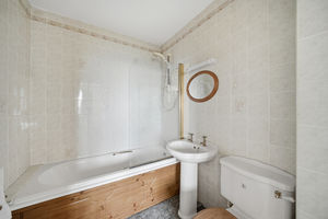 En suite- click for photo gallery